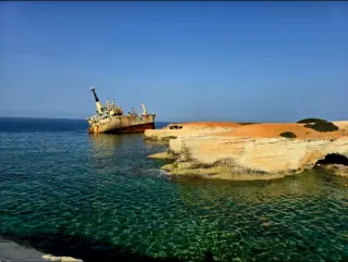 The EDRO III shipwreck up close