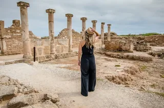 Traveller exploring Kato Paphos Archaeological Park